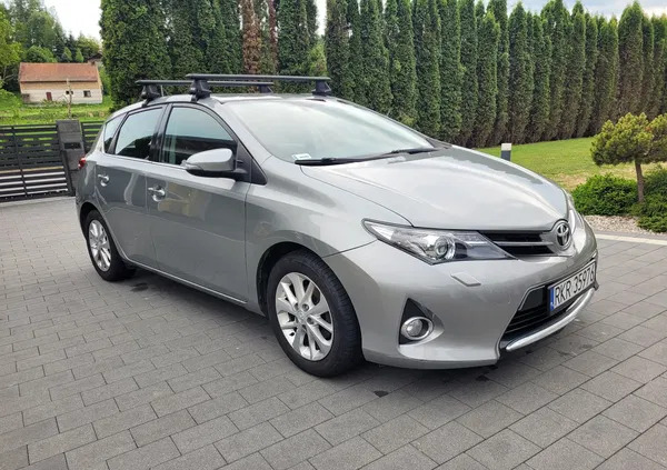 toyota kamieńsk Toyota Auris cena 39900 przebieg: 179316, rok produkcji 2013 z Kamieńsk